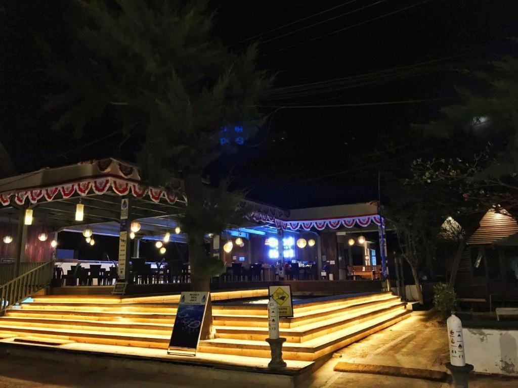 Hotel Good Heart Gili Trawangan Esterno foto