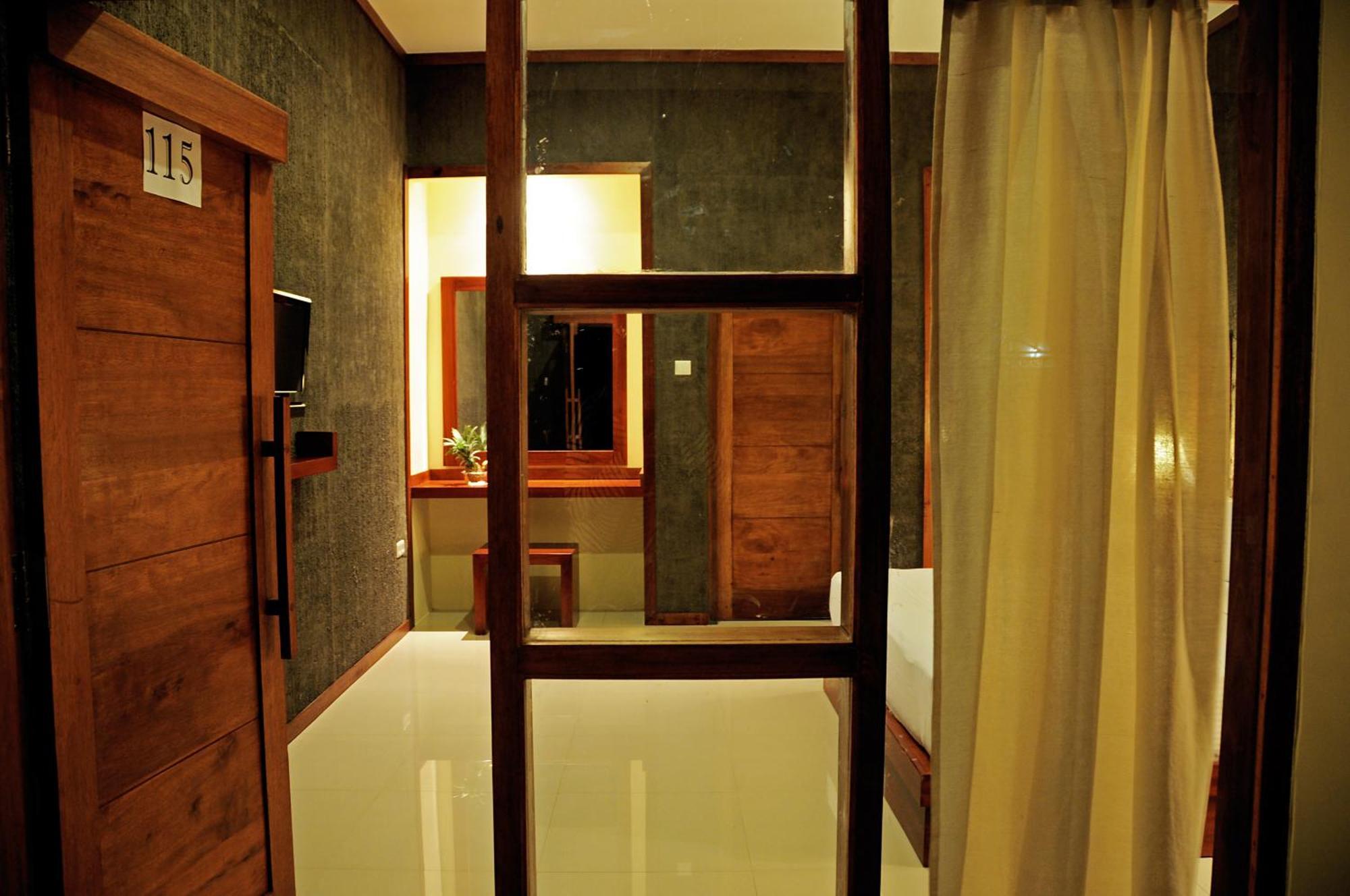 Hotel Good Heart Gili Trawangan Esterno foto